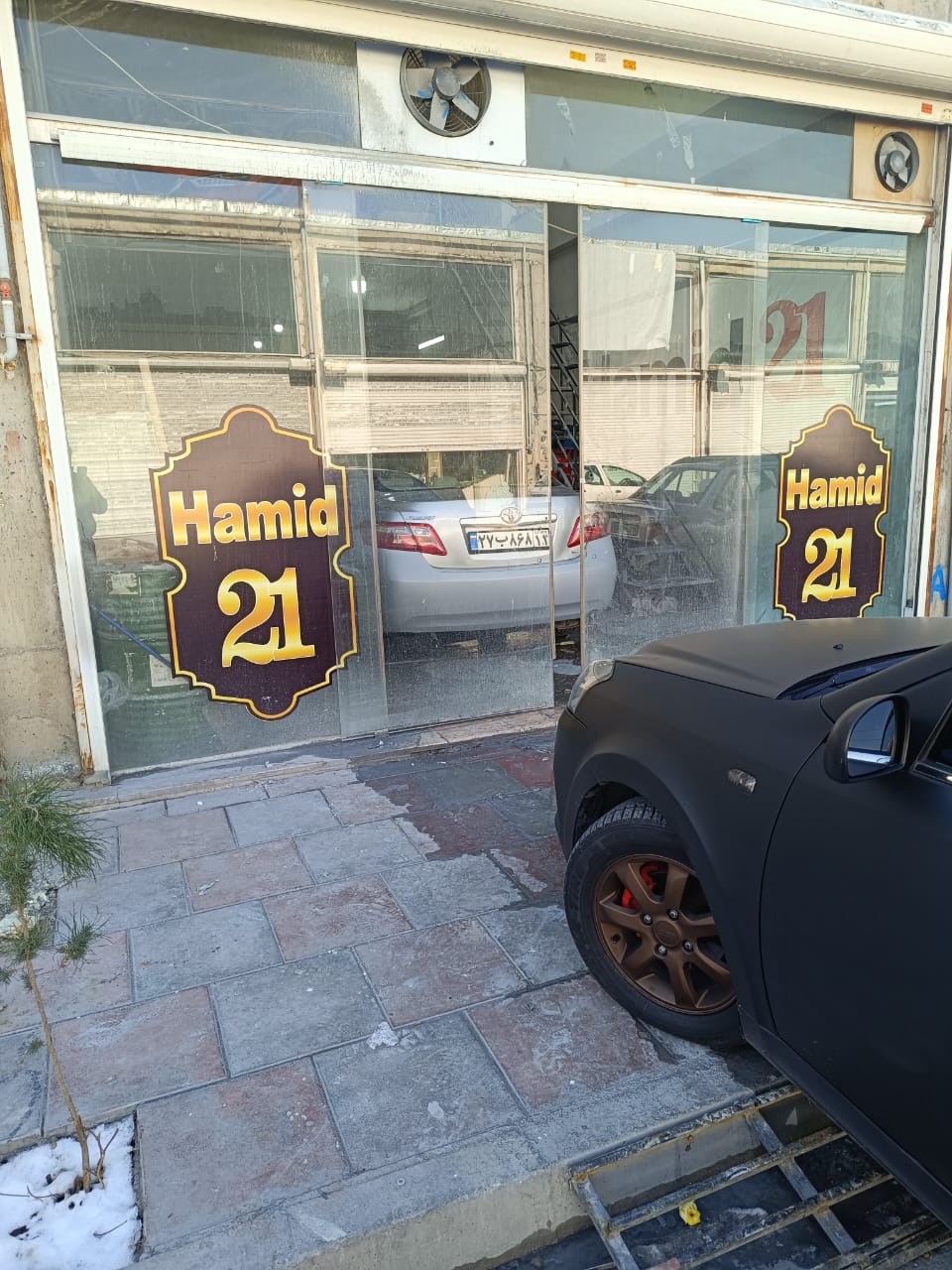 ویژگی های مجموعه نقاشی و احیای رنگ خودرو حمید 21 در کرج